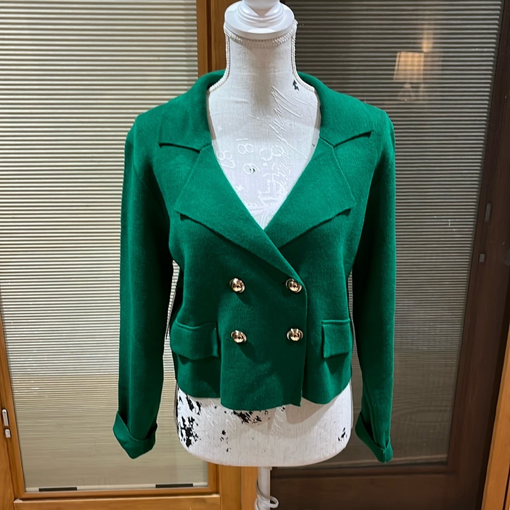 Love Tree cropped green sweater blazer- size small